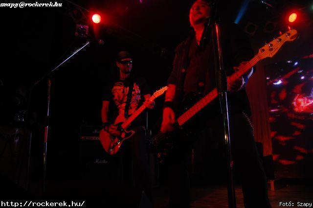  Hartmann Zoltn (alcoholica), Hollywood Rose, Nagy Dvid (pokolgp) - Fot: Szapy