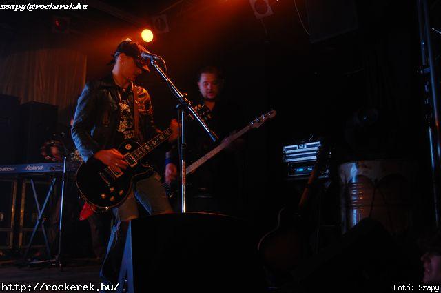  Hartmann Zoltn (alcoholica), Hollywood Rose, Nagy Dvid (pokolgp) - Fot: Szapy