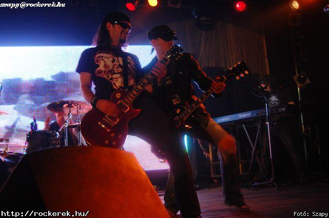  Hartmann Zoltn (alcoholica), Hollywood Rose, Nagy Dvid (pokolgp) - Fot: Szapy
