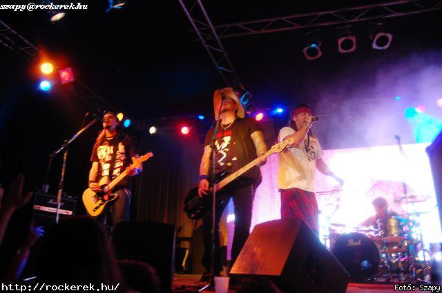  Hartmann Zoltn (alcoholica), Hollywood Rose, Nagy Dvid (pokolgp) - Fot: Szapy