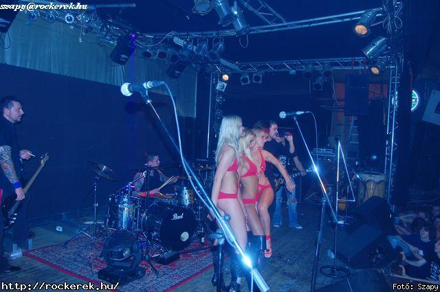  Hartmann Zoltn (alcoholica), Hollywood Rose, Nagy Dvid (pokolgp) - Fot: Szapy