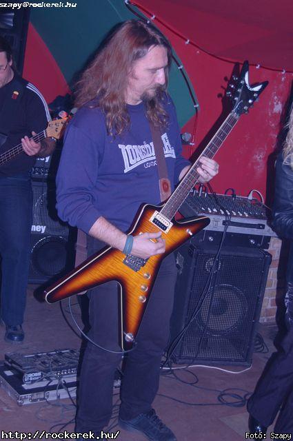  Magnetica,  Iron Maidnem,  Return,  Tequila Band,  Jesse James (Hollywood Rose) - Fot: Szapy