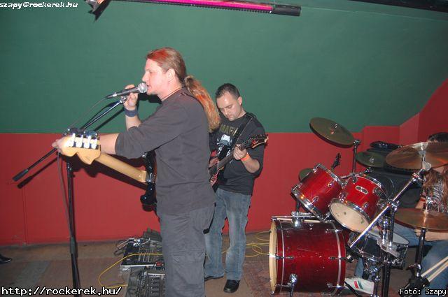  Magnetica,  Iron Maidnem,  Return,  Tequila Band,  Jesse James (Hollywood Rose) - Fot: Szapy