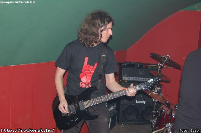  Magnetica,  Iron Maidnem,  Return,  Tequila Band,  Jesse James (Hollywood Rose) - Fot: Szapy