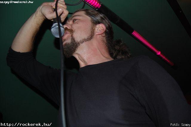  Magnetica,  Iron Maidnem,  Return,  Tequila Band,  Jesse James (Hollywood Rose) - Fot: Szapy