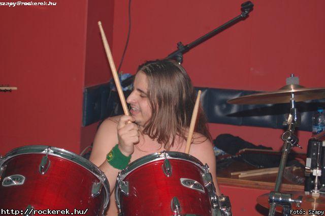  Magnetica,  Iron Maidnem,  Return,  Tequila Band,  Jesse James (Hollywood Rose) - Fot: Szapy