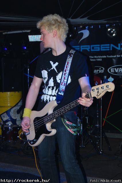  Elleborum, Holnemvolt, Hot Shot, Last Man Stand, Paint The Lilies, Poison Of Marvel, Quathar, The Devil Came On Horseback - Fot: Mks,K-soft