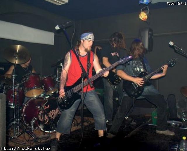 First Memories, Overcast, Steroid - Fot: Entri