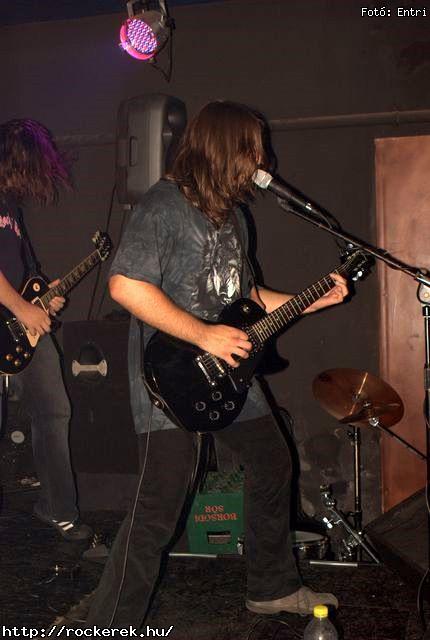  First Memories, Overcast, Steroid - Fot: Entri