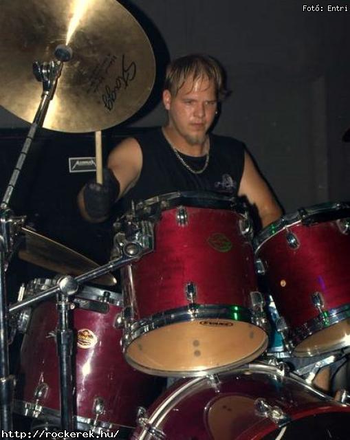  First Memories, Overcast, Steroid - Fot: Entri