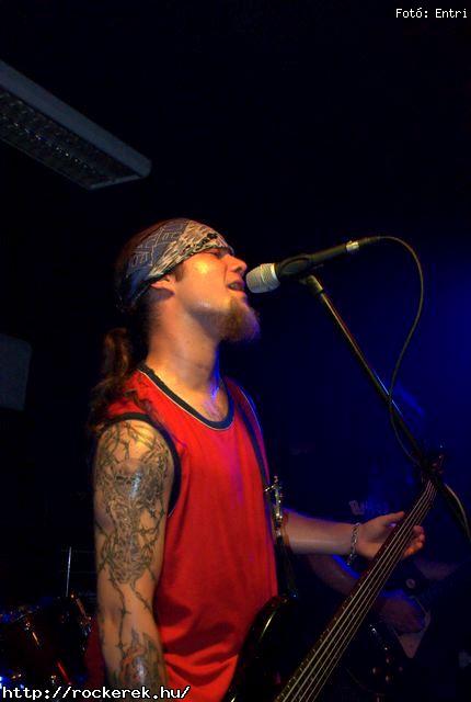  First Memories, Overcast, Steroid - Fot: Entri