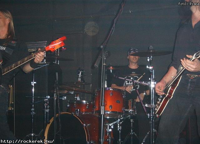  L.i.e.s, L.i.e.s., Nemcsak Berry, Tequila Band - Fot: Riana
