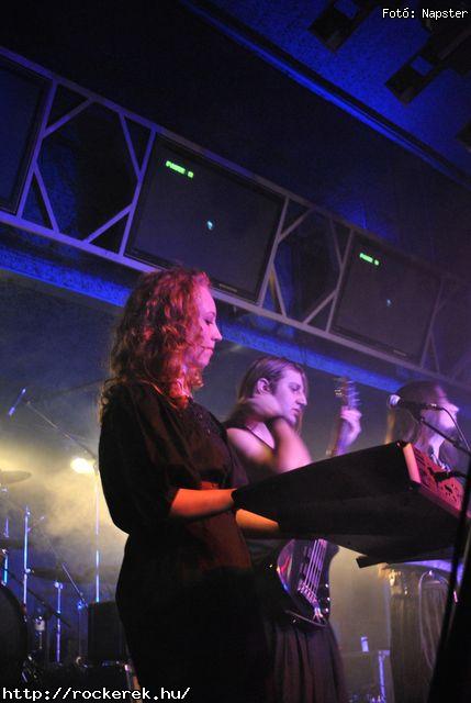  Csejtey, Dalriada, Kerecsenslyom, Nightquest, Sear Bliss, Tzmadr - Fot: Napster
