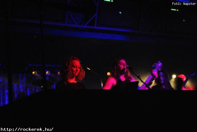  Csejtey, Dalriada, Kerecsenslyom, Nightquest, Sear Bliss, Tzmadr - Fot: Napster