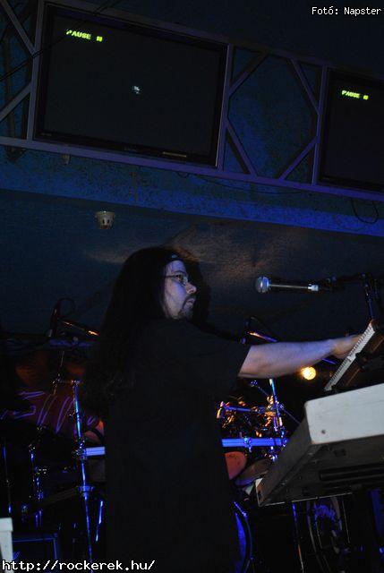  Csejtey, Dalriada, Kerecsenslyom, Nightquest, Sear Bliss, Tzmadr - Fot: Napster