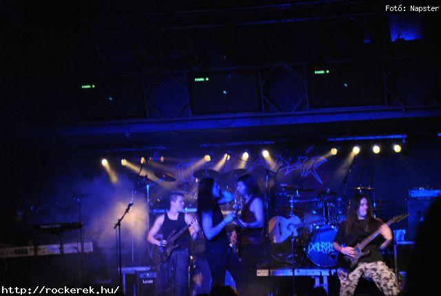  Csejtey, Dalriada, Kerecsenslyom, Nightquest, Sear Bliss, Tzmadr - Fot: Napster