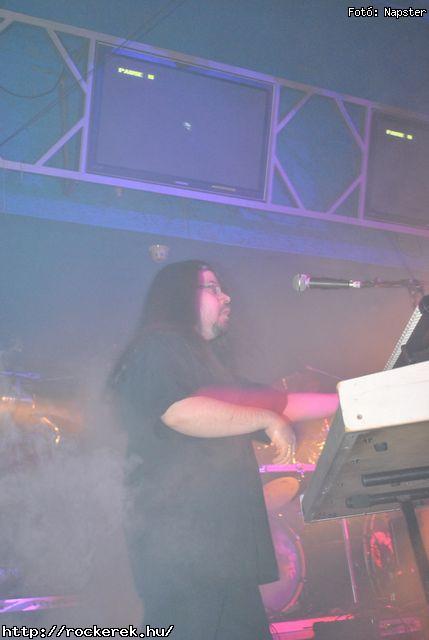  Csejtey, Dalriada, Kerecsenslyom, Nightquest, Sear Bliss, Tzmadr - Fot: Napster