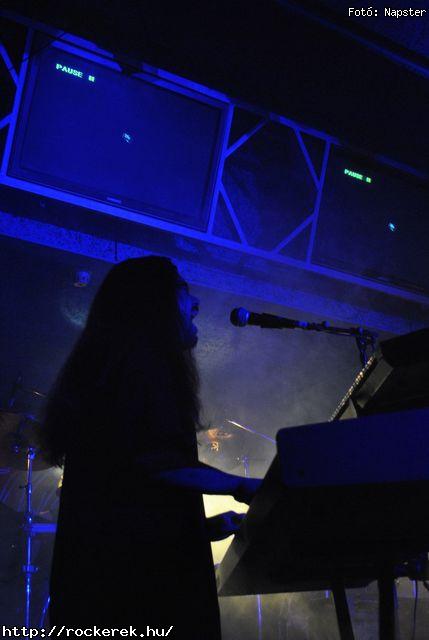  Csejtey, Dalriada, Kerecsenslyom, Nightquest, Sear Bliss, Tzmadr - Fot: Napster