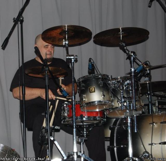   Kalapcs Jzsef,  Rudn Joe,  Csodatanker,  Csomesz s a Dirty Road - Fot: manna