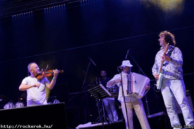  Emir Kusturica & The No Smoking Orchestra - Fot: Szapy