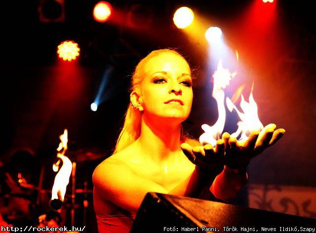  Zorall, Follow The water,  Hollywood Rose - Fot: Haberl Panni, Trk Hajni, Neves Ildik,Szapy