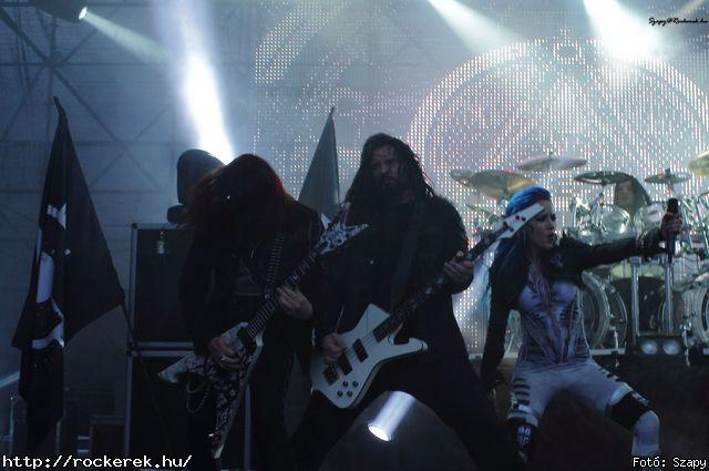  Arch Enemy,  Drone - Fot: Szapy