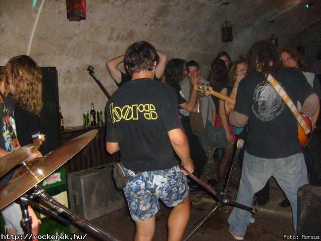  Fly-Tox,  Green Chillers,  Rocken Dogs,  Kerecsen,  Mr. Eddie Krueger,  Vaktltny,  Kpr Sndor Npi Zenekara - Fot: Morsus