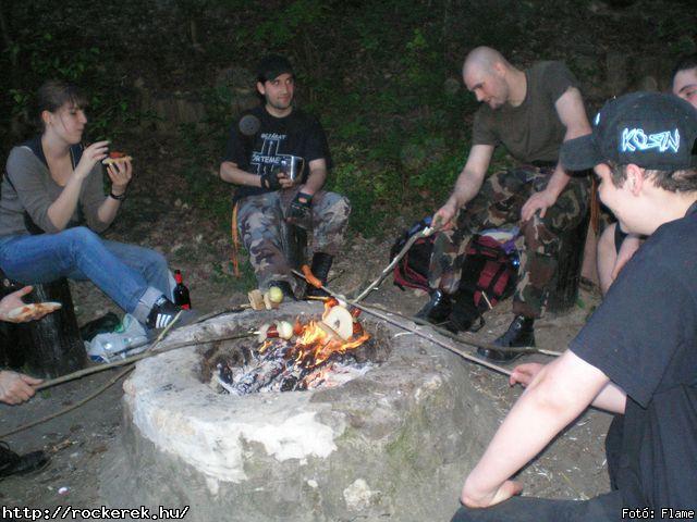  Rockerek.hu tagok,  Kpr Sndor s npi zenekara - Fot: Flame
