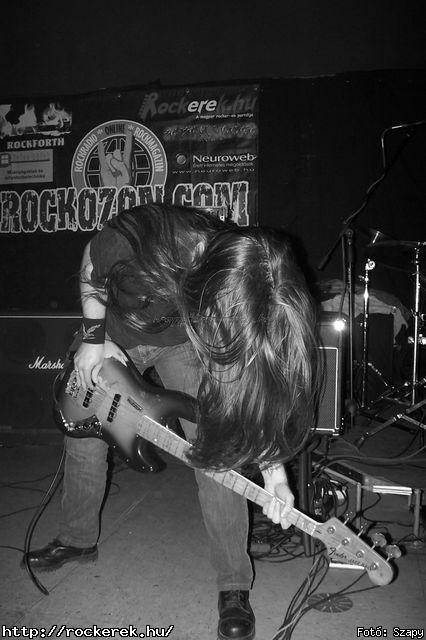  Crossholder, Mr. Basary Group, Remove - Fot: Szapy