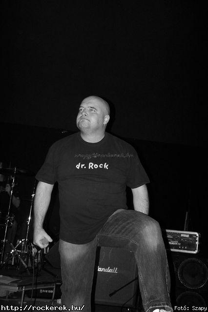 Crossholder, Mr. Basary Group, Remove - Fot: Szapy