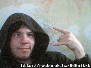 hidden hair and \m/