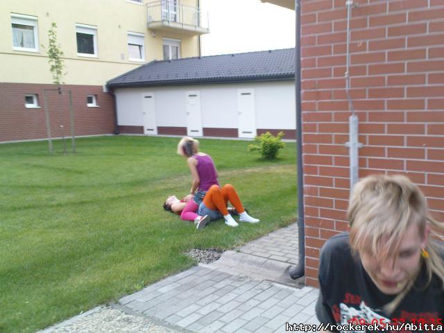 Jah a Julcsi rmlt XD. Csikizett XD. Bl :D