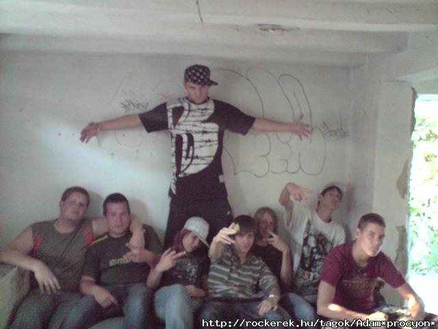 Party van emberek Party x) :P!!!!!