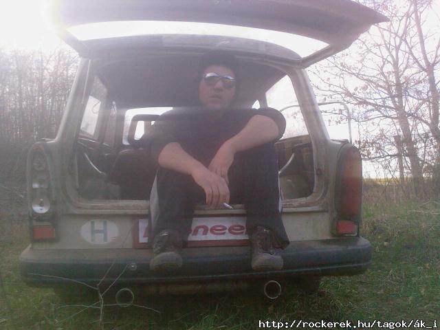 2500 ftos trabi, rgiljkols idk... (: