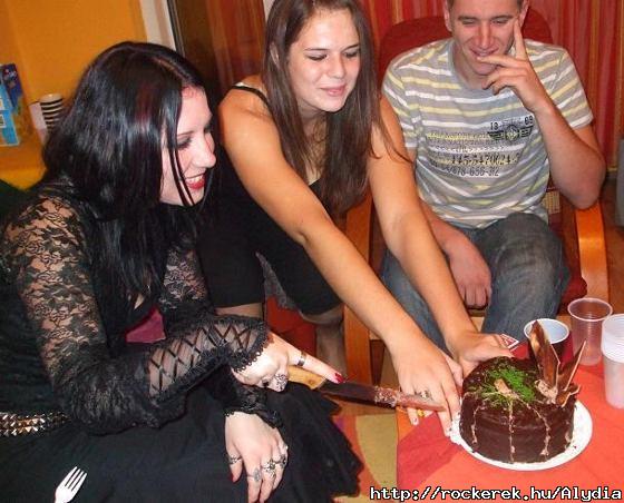 aki tud tortt vgni...:D