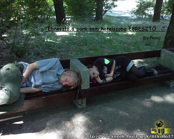 Bencvel s Bacsval ...bealudtunk Bacs meg lekapott minket xD
