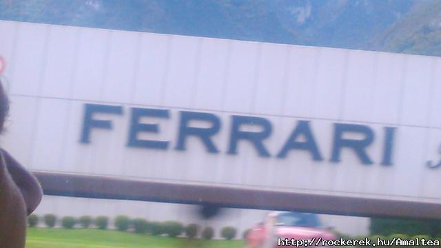 Ferrari gyr az autplyrl