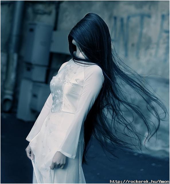 Falling in love by loneliness