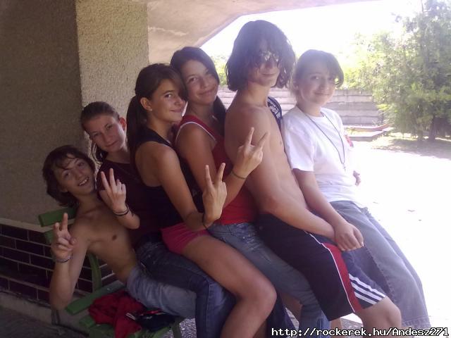 20100729983