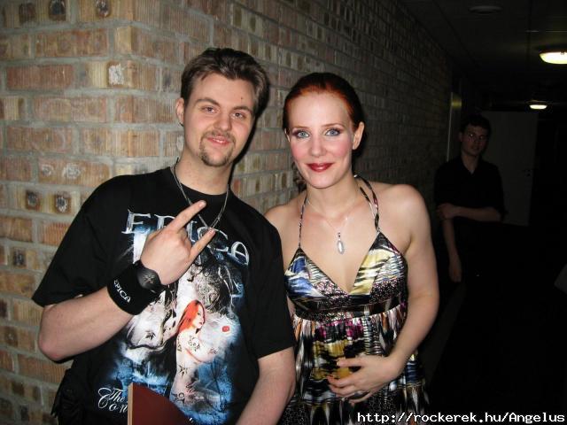 n s Simone Simons