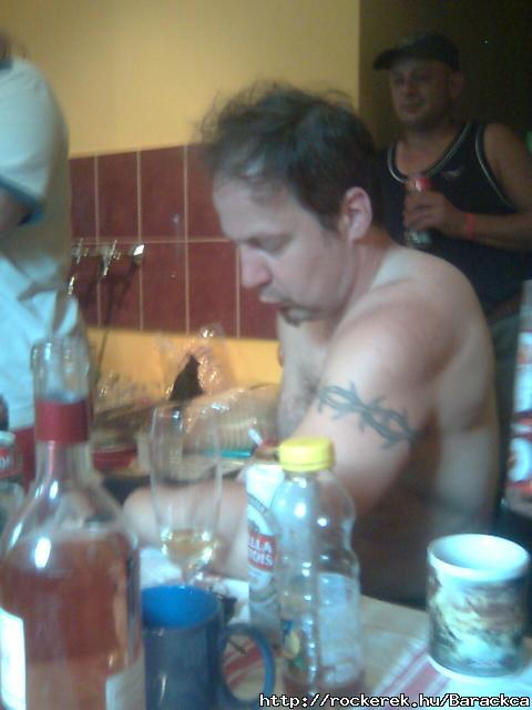 ..errl az jut eszembe, hogy..Korpiklaani: Vodka!!D..