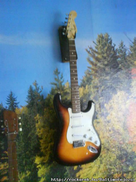 squier solo gitrom