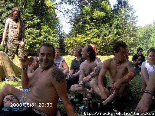 ..a nagy csapat)..