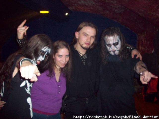 Harloch koncert ( Feri-Harloch gitr , Szilvi , n , Tikka-Harloch nek )