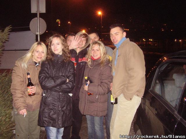 Nem rdekel mr tbb, csak a buli, meg a pia meg a haverock!!:)