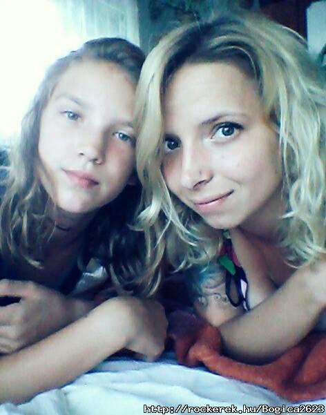 Mosolygok mert a testvrem vagy, s kacagok mert nem tehetsz ellene semmit!!^^ <3