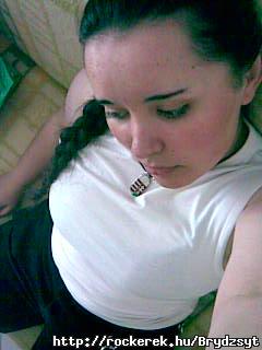 itt is n :)