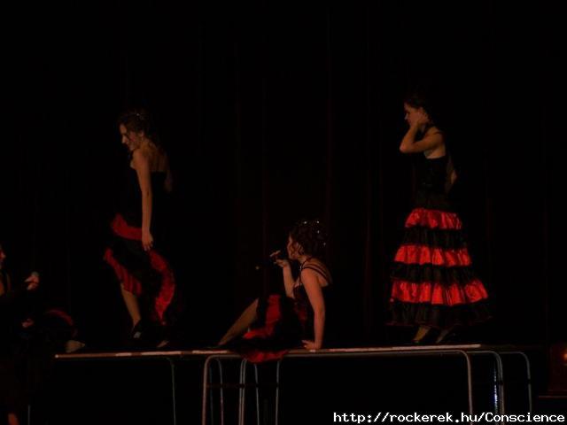 Moulin Rouge-t nekelek :) lve-vonagolva:D