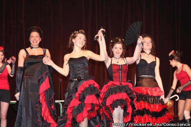 Moulin Rouge meghajls^^