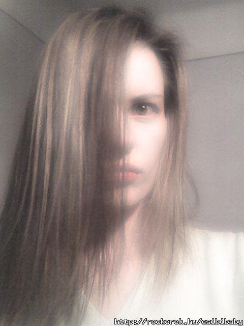 "...suicid/olyan mint aki most jtt a dilihzbl s sorozatgyilkossg miatt kezeltk/kirz tle a hideg...." - chris szerint XD